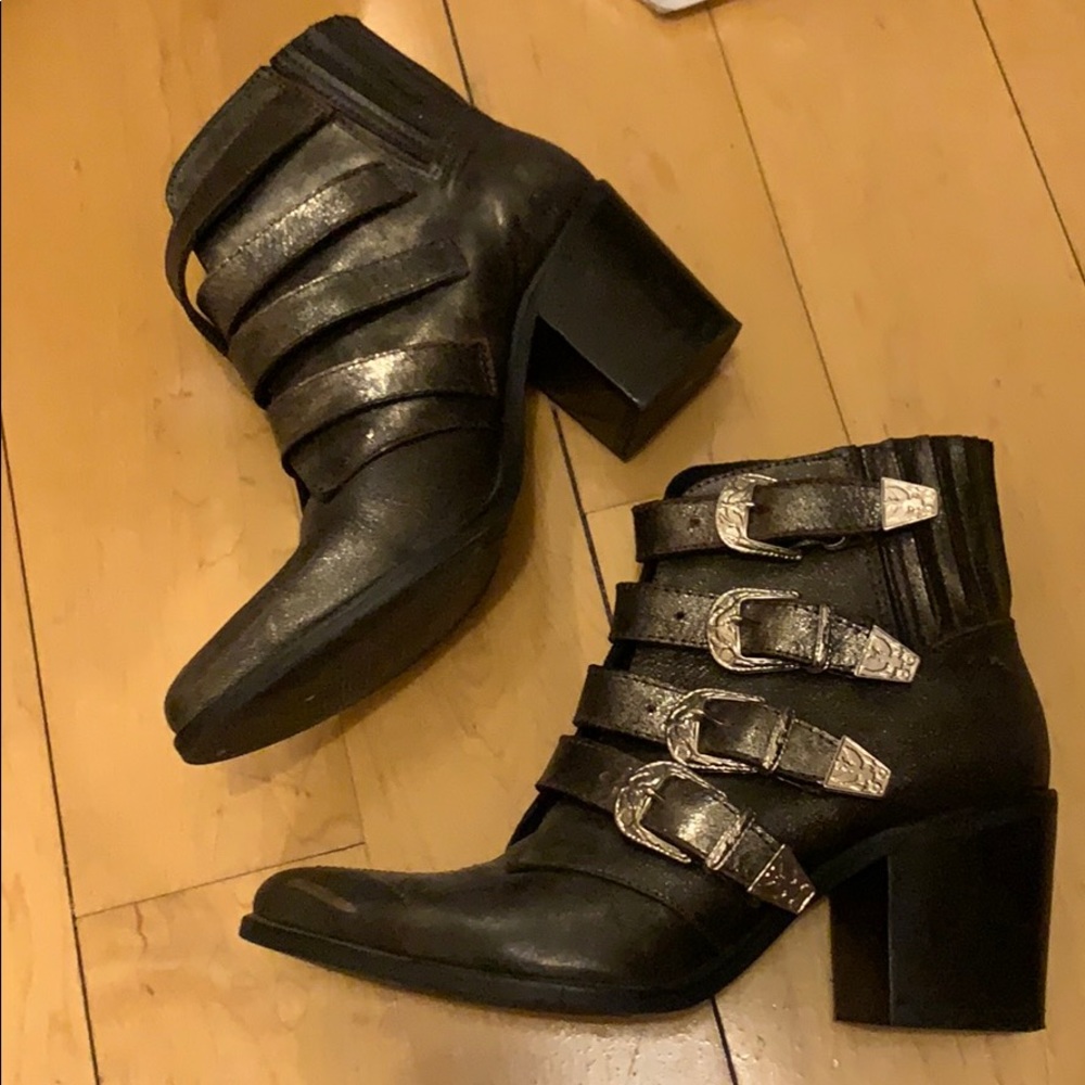 Steve Madden boots